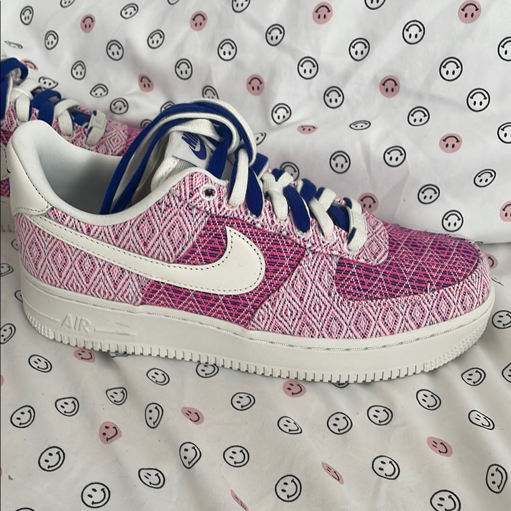 Nike Pink and White Textured Sneakers